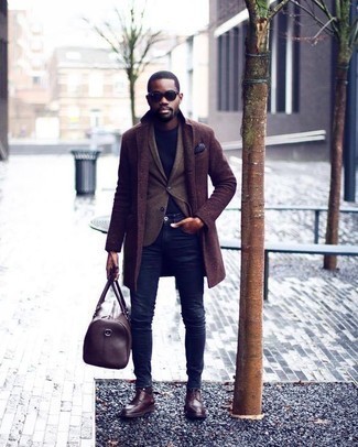 Burgundy Leather Holdall Outfits For Men: For an ensemble that offers function and style, try pairing a burgundy overcoat with a burgundy leather holdall. Get a little creative when it comes to shoes and elevate this getup by rocking a pair of burgundy leather casual boots.