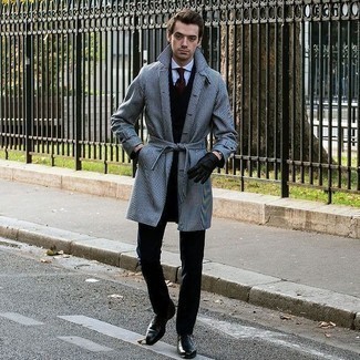 Grey Houndstooth Overcoat Outfits: Such items as a grey houndstooth overcoat and black chinos are an easy way to introduce extra sophistication into your day-to-day arsenal. Complement this outfit with black leather oxford shoes to completely spice up the outfit.