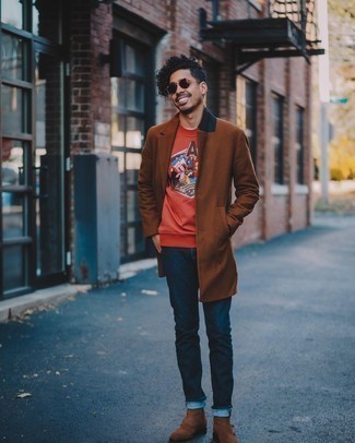 Red Print Sweatshirt Outfits For Men: If you wish take your casual game up a notch, make a red print sweatshirt and navy jeans your outfit choice. Serve a little mix-and-match magic by finishing with dark brown suede chelsea boots.