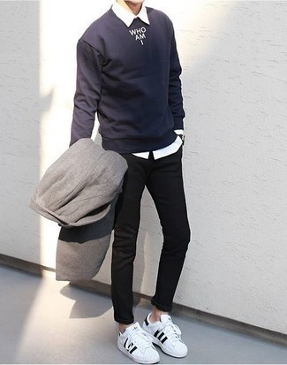 Navy and White Print Sweatshirt Outfits For Men: For an ensemble that's super straightforward but can be flaunted in a variety of different ways, marry a navy and white print sweatshirt with black chinos. Our favorite of an infinite number of ways to finish this outfit is a pair of white and black canvas low top sneakers.