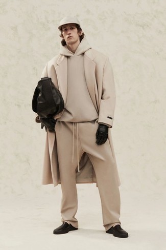 Gloves Outfits For Men: Make a beige overcoat and gloves your outfit choice for a laid-back outfit. Feeling brave today? Spice things up by finishing off with black leather loafers.