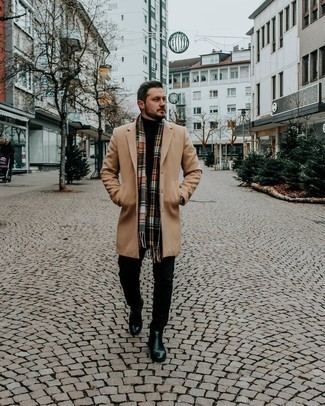 Multi colored Plaid Scarf Outfits For Men: The formula for casual menswear style? A camel overcoat with a multi colored plaid scarf. And if you want to easily perk up your look with a pair of shoes, add a pair of black leather chelsea boots to your outfit.