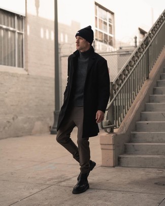 Charcoal Knit Turtleneck Outfits For Men: For relaxed dressing with a twist, pair a charcoal knit turtleneck with dark brown chinos. A trendy pair of black leather chelsea boots is the simplest way to give a dose of class to your ensemble.