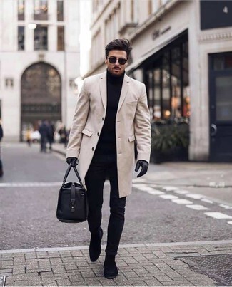 Black Leather Holdall Outfits For Men: A beige overcoat and a black leather holdall are absolute menswear essentials that will integrate really well within your day-to-day styling repertoire. Infuse this look with an air of elegance by slipping into black suede chelsea boots.