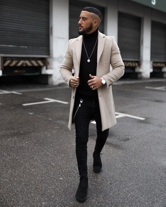 Black Wool Turtleneck Outfits For Men: Pair a black wool turtleneck with black skinny jeans to demonstrate you've got serious menswear prowess. Clueless about how to finish off this outfit? Finish off with a pair of black suede casual boots to ramp up the fashion factor.