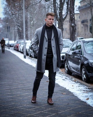 Black Skinny Jeans with Brown Leather Boots Outfits For Men: A grey overcoat and black skinny jeans have become a go-to pairing for many stylish guys. Add a pair of brown leather boots to your look and ta-da: the ensemble is complete.
