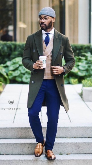 Light Blue Beanie Outfits For Men: The ideal foundation for a killer casual ensemble? An olive overcoat with a light blue beanie. For a more polished touch, complement this getup with a pair of tobacco leather loafers.