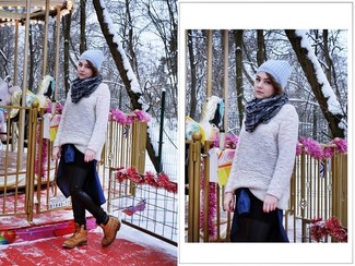 Grey Scarf Outfits For Women: Such must-haves as a grey knit oversized sweater and a grey scarf are an easy way to introduce effortless cool into your current repertoire. A pair of tobacco leather lace-up flat boots effortlessly ramps up the wow factor of your look.
