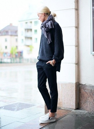 Black Dress Pants with Slip-on Sneakers Outfits For Women (4 ideas