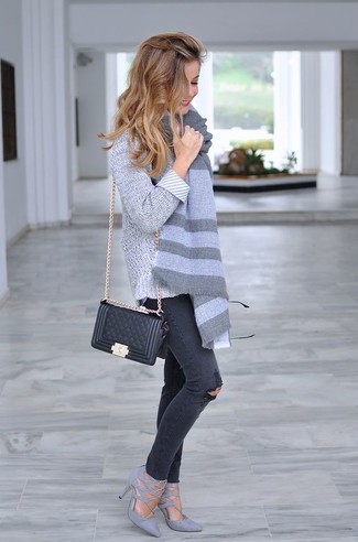 Women's Grey Knit Oversized Sweater, Charcoal Ripped Skinny Jeans, Grey Leather Pumps, Black Quilted Leather Crossbody Bag