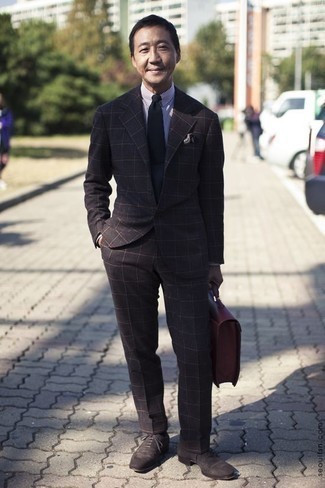 Dark Brown Suit with Dark Brown Suede Oxford Shoes Outfits: 
