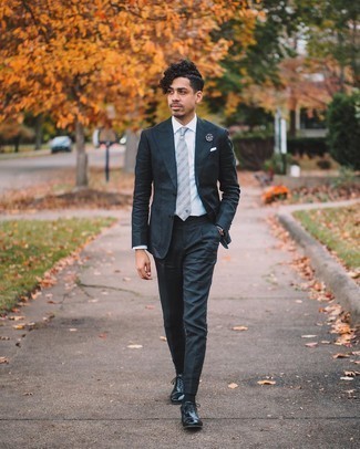 Charcoal Suit with Oxford Shoes Outfits: 