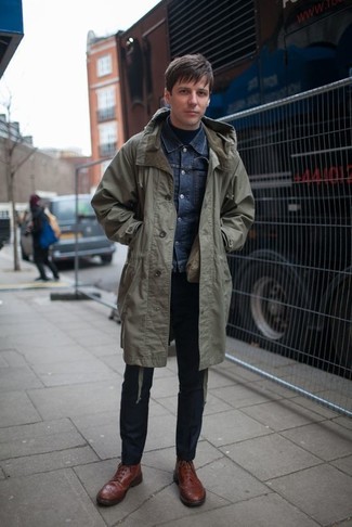 Olive Parka Outfits For Men: Putting together an olive parka and navy dress pants is a surefire way to infuse personality into your styling collection. To give your overall outfit a smarter vibe, add a pair of dark brown leather brogues to the equation.