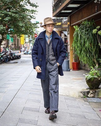 Tan Wool Hat Outfits For Men: Pair a navy pea coat with a tan wool hat for a contemporary getup that's also easy to pull together. Finishing off with a pair of dark brown leather brogues is a surefire way to bring a dose of sophistication to your outfit.