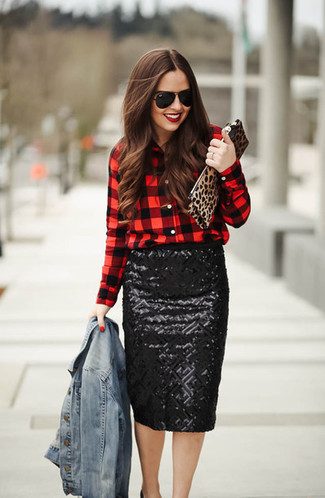 Red and Black Check Dress Shirt Outfits For Women: 