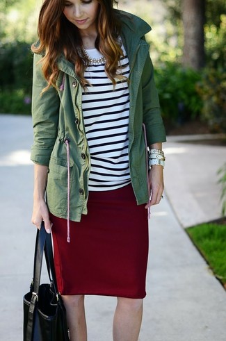 Dark Green Anorak Spring Outfits For Women: 