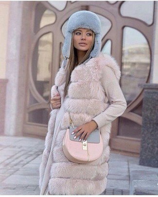 Beige Fur Vest Outfits For Women: 