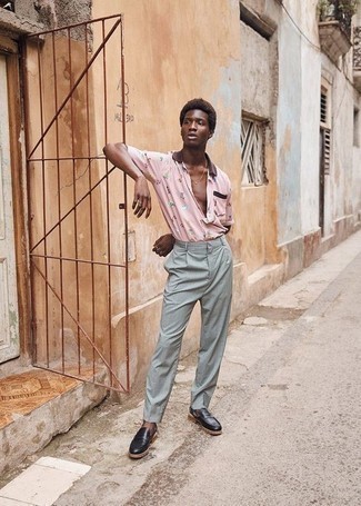Charcoal Check Dress Pants Outfits For Men: This combination of a pink floral short sleeve shirt and charcoal check dress pants is ideal for smart casual events. Hesitant about how to round off this look? Wear a pair of black leather loafers to class it up.