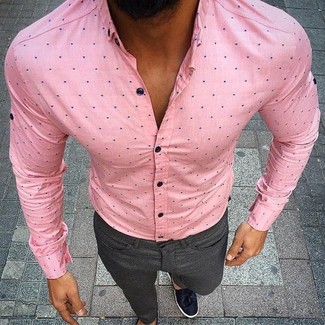 Pink Polka Dot Dress Shirt Outfits For Men: A pink polka dot dress shirt and charcoal chinos are absolute essentials if you're putting together a classic and casual wardrobe that matches up to the highest style standards. For something more on the classy side to complete your look, complement your outfit with navy leather tassel loafers.