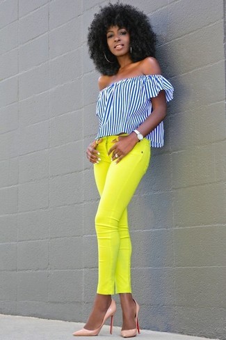Yellow Skinny Jeans Outfits: 