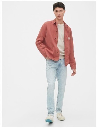 Tan Low Top Sneakers Outfits For Men: This combo of a pink shirt jacket and light blue jeans will allow you to exhibit your expertise in men's fashion even on weekend days. Puzzled as to how to round off? Introduce a pair of tan low top sneakers to your ensemble for a more laid-back aesthetic.