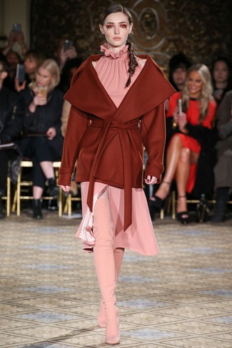 Pink Midi Dress Outfits: 