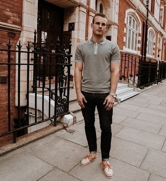 Beige Boat Shoes Outfits: This look with a grey polo and black jeans isn't a hard one to pull off and is easy to adapt. If you're clueless about how to finish, a pair of beige boat shoes is a never-failing option.