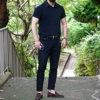 Dark Brown Suede Belt Outfits For Men: If you're searching for a relaxed but also seriously stylish ensemble, wear a navy polo and a dark brown suede belt. If you want to effortlessly elevate this look with a pair of shoes, why not add a pair of dark brown suede loafers to the equation?