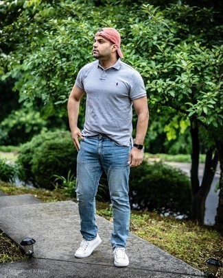 Men's Grey Polo, Blue Jeans, White Canvas Low Top Sneakers, Pink Baseball Cap