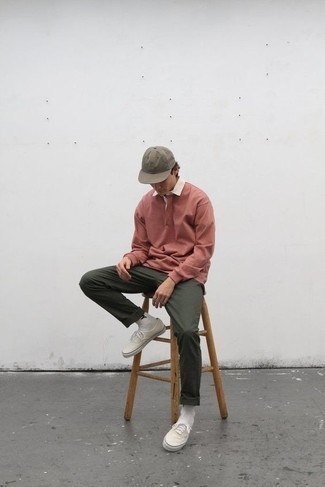 Men's Pink Polo Neck Sweater, Dark Green Chinos, White Canvas Low Top Sneakers, Grey Baseball Cap