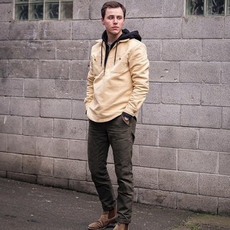 Brown Suede Chelsea Boots Outfits For Men: A black hoodie and olive chinos are essential in any gent's functional off-duty collection. To add some extra flair to this outfit, complement your outfit with brown suede chelsea boots.