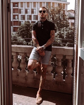 Tan Suede Espadrilles Outfits For Men: If you're hunting for a relaxed yet dapper look, pair a black polo with grey denim shorts. For extra fashion points, add a pair of tan suede espadrilles to the equation.