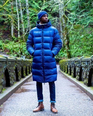 Blue Puffer Coat Outfits For Men: Why not choose a blue puffer coat and navy jeans? As well as totally comfortable, these pieces look amazing worn together. Brown leather casual boots will give a dose of elegance to an otherwise straightforward ensemble.