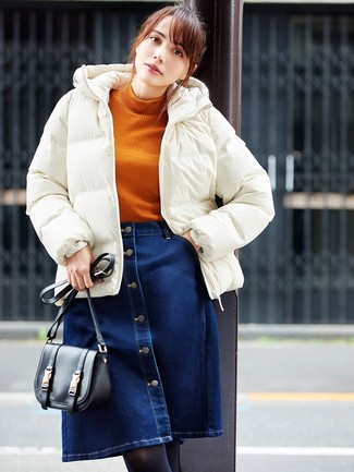 Navy Denim Button Skirt Outfits: This relaxed casual combo of a white puffer jacket and a navy denim button skirt is super easy to put together in no time flat, helping you look chic and prepared for anything without spending too much time going through your wardrobe.