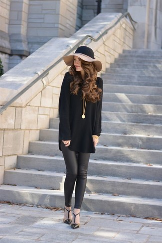 Black Knit Tunic Outfits: 