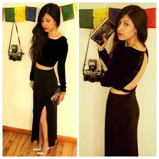 Black Clutch Outfits: 