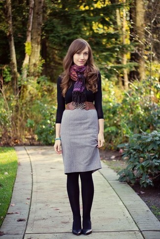 Violet Scarf Outfits For Women: 