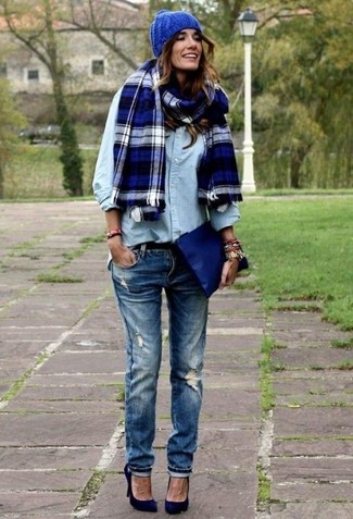 Blue Beanie Outfits For Women: 