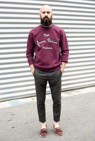 Tobacco Fringe Leather Loafers Outfits For Men: Swing into something casual yet current with a purple print sweatshirt and charcoal chinos. Tobacco fringe leather loafers introduce an elegant aesthetic to the ensemble.