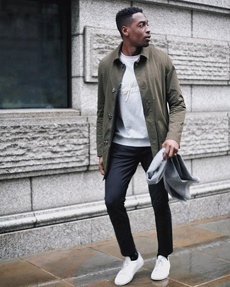 Grey Embroidered Crew-neck T-shirt Outfits For Men: Flaunt your prowess in menswear styling by opting for this laid-back pairing of a grey embroidered crew-neck t-shirt and navy chinos. If you're puzzled as to how to finish, a pair of white canvas low top sneakers is a wonderful choice.