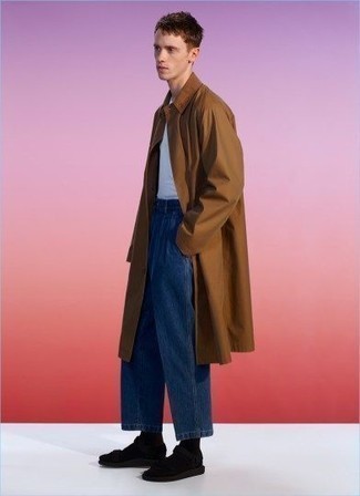 Brown Raincoat Outfits For Men: The formula for casual style? A brown raincoat with navy jeans. To give this ensemble a more laid-back aesthetic, why not complement your outfit with a pair of black canvas sandals?
