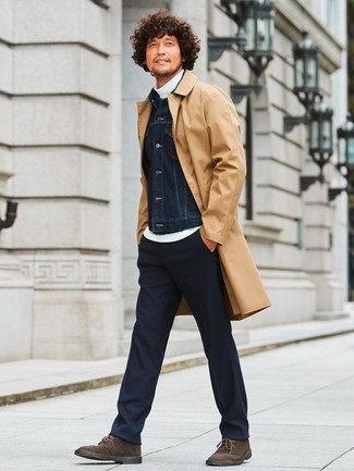 Beige Raincoat Outfits For Men: Teaming a beige raincoat and black dress pants is a surefire way to inject personality into your wardrobe. Play down the dressiness of this outfit by slipping into dark brown suede desert boots.