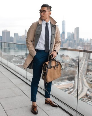 Tobacco Leather Loafers Outfits For Men: A beige raincoat and navy chinos have become a go-to combination for many style-savvy men. And if you wish to instantly class up your outfit with shoes, why not add a pair of tobacco leather loafers to the equation?