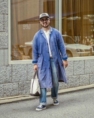 White Canvas Tote Bag Outfits For Men: The pairing of a blue raincoat and a white canvas tote bag makes this a solid off-duty ensemble. Finishing off with navy and white canvas low top sneakers is a simple way to give a dose of elegance to your ensemble.