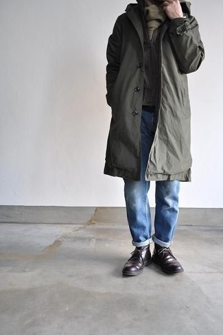 Olive Raincoat Outfits For Men: An olive raincoat and blue jeans? It's easily a wearable outfit that anyone can wear a variation of on a daily basis. Finishing off with a pair of dark brown leather desert boots is an easy way to introduce a bit of depth to this outfit.