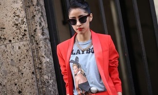 Go for a red blazer and a light blue print crew-neck t-shirt for a simple look that's also put together.