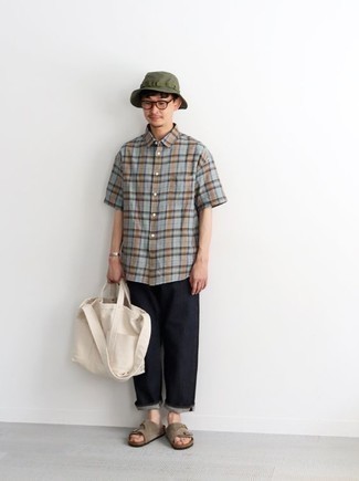 Grey Plaid Short Sleeve Shirt Outfits For Men: 