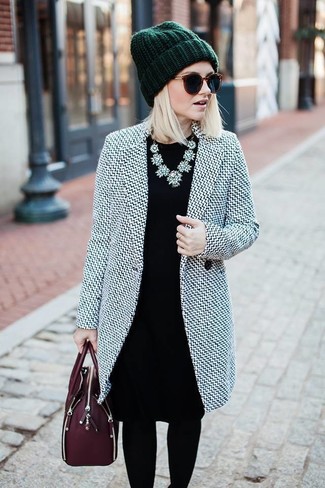 Silver Necklace Outfits: 