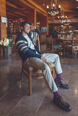 Light Violet Socks Outfits For Men: Look stylish yet comfortable in a navy and white horizontal striped shawl cardigan and light violet socks. Dark brown leather derby shoes are an effective way to bring a dash of sophistication to this outfit.