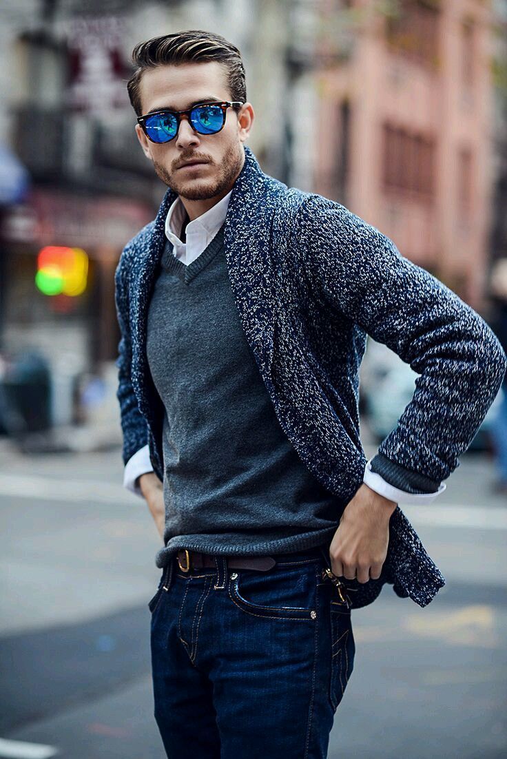 How To Wear a Charcoal Sweater With Navy Pants | Men's Fashion